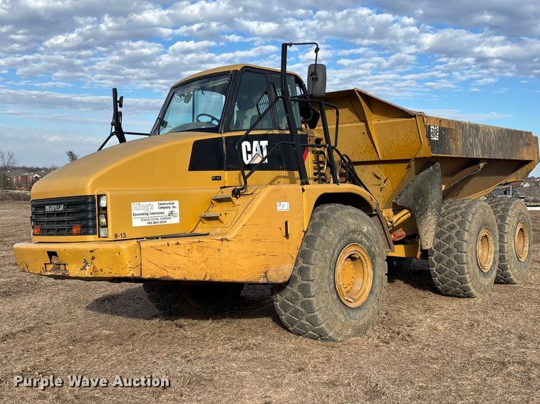 2011 Caterpillar 740A articulated haul truck - EA4467