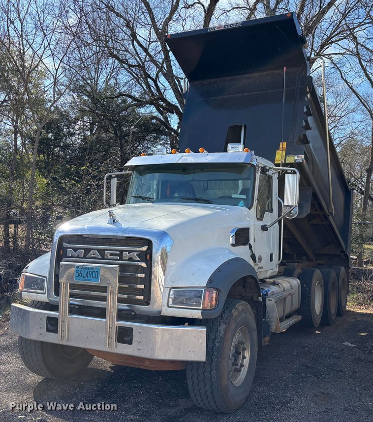 2025 Mack Granite dump truck - EB6493