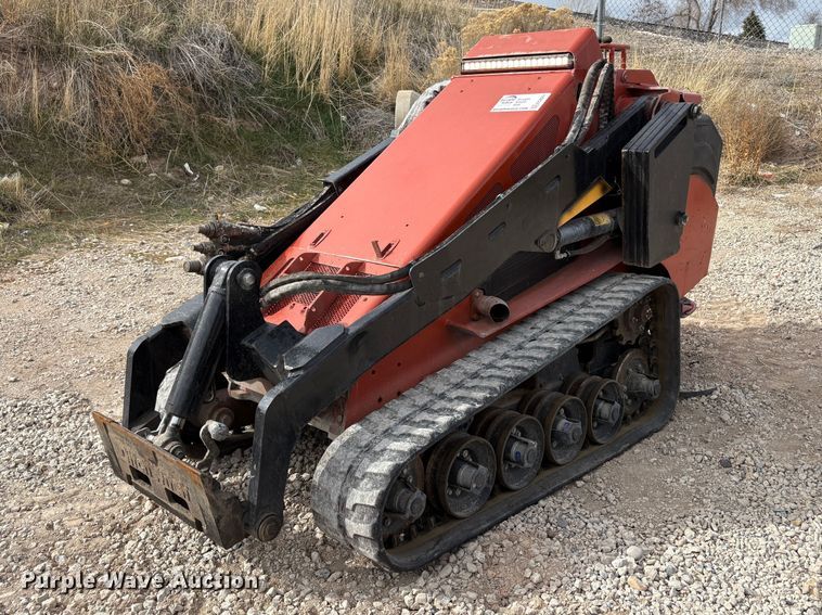 2022 Ditch Witch SK1550 compact utility loader - EC8251