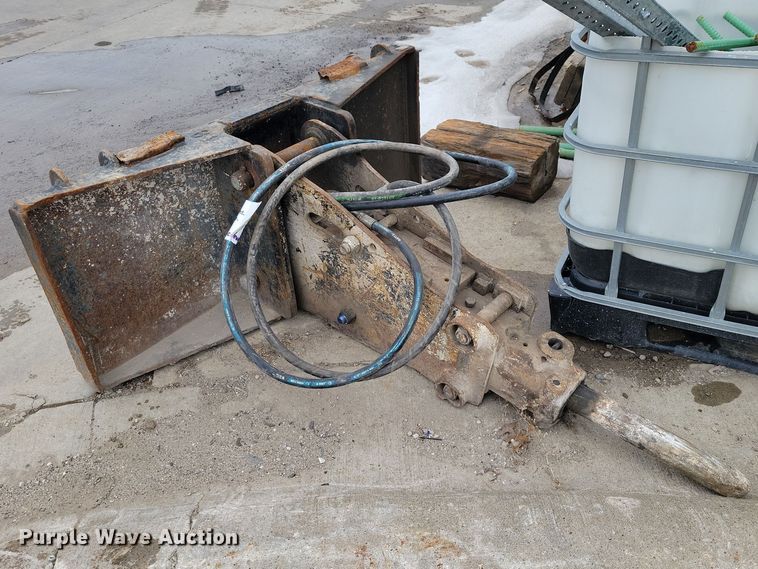 Skid steer breaker - EE0878