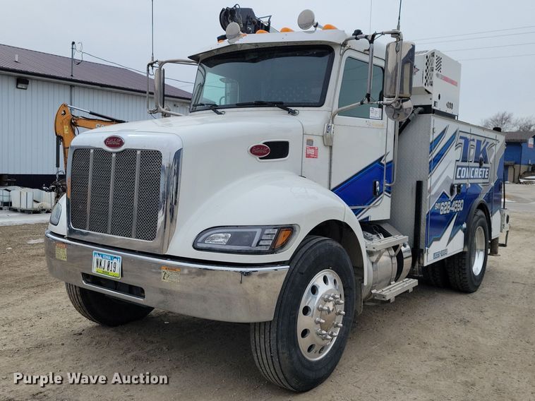 2016 Peterbilt 337 utility / service truck - EE0879