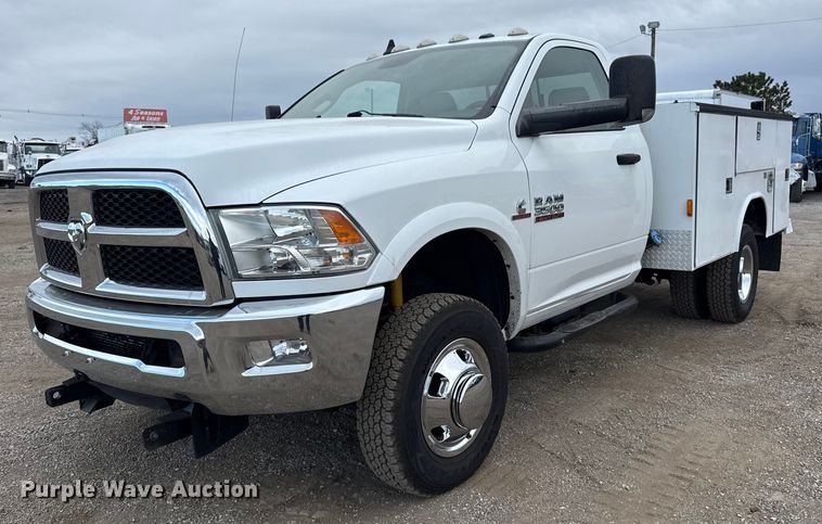 2015 Ram 3500 utility bed pickup truck - EG1884
