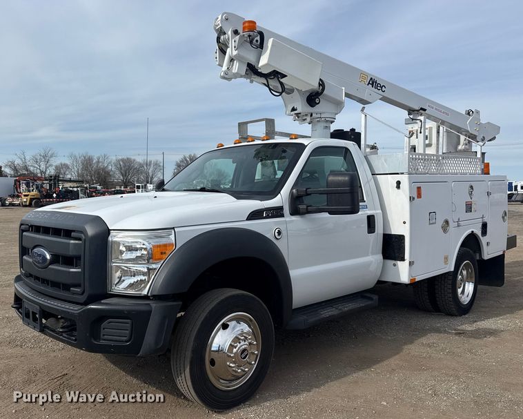 2012 Ford F450 Super Duty XL bucket truck - EG2087