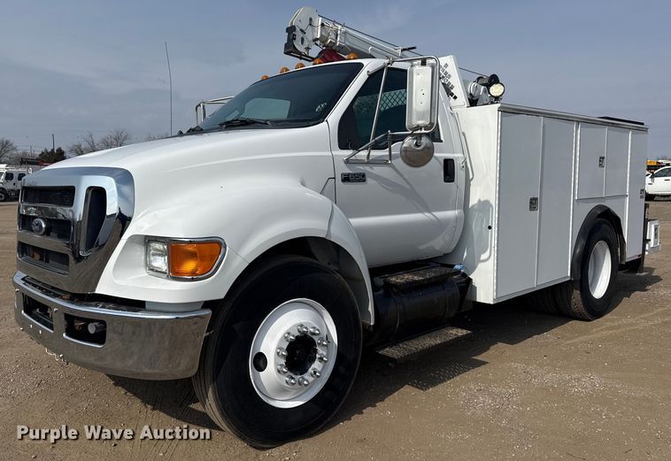 2011 Ford F650 Super Duty  utility / service truck - EG2096
