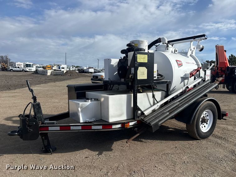 2011 EH Wachs Trac-L-Vac vacuum excavator - EG2121