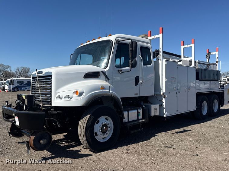 2012 Freightliner Business Class M2 utility / service truck - EG2155