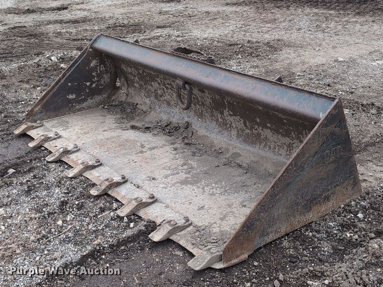 Caterpillar skid steer bucket - EG2724