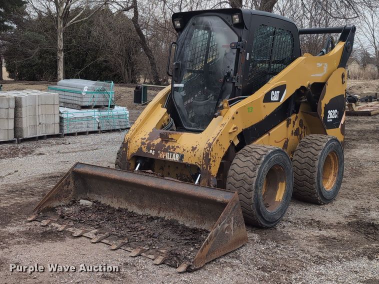 2013 Caterpillar 262C2 skid steer loader - EG2726