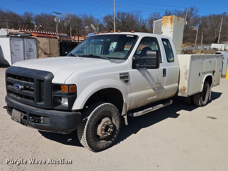 2008 Ford F350 Super Duty Ext. Cab utility bed pickup truck - EO7027