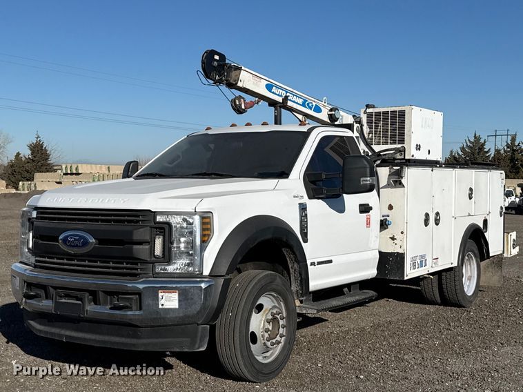 2018 Ford F550 Super Duty XL utility / service truck - ES5901