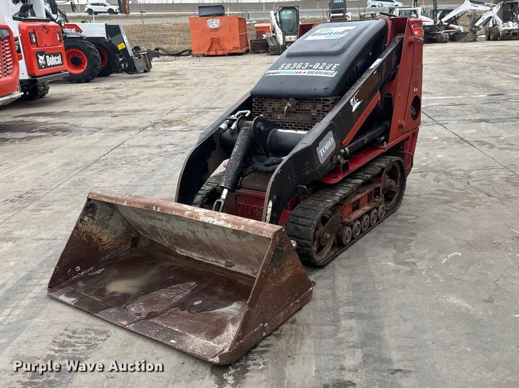 2011 Toro TX427 compact utility loader - ET1630
