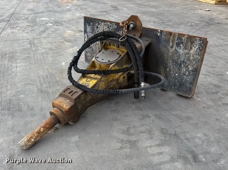 Atlas Copco SBC 410-11 skid steer breaker - ET1635