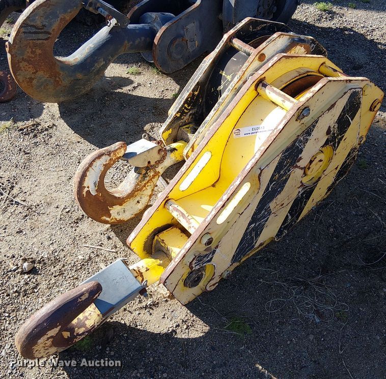 (2) Ropeblock crane blocks and hooks - EU2613