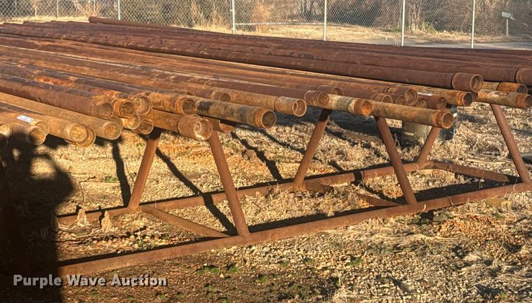 (30) joints of 2 7/8" oilfield pipe - EU4112