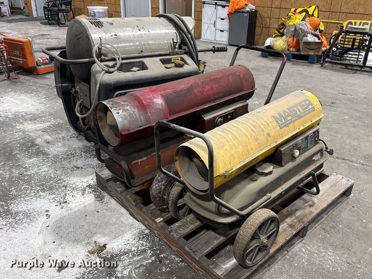 (2) portable heaters - EU4118