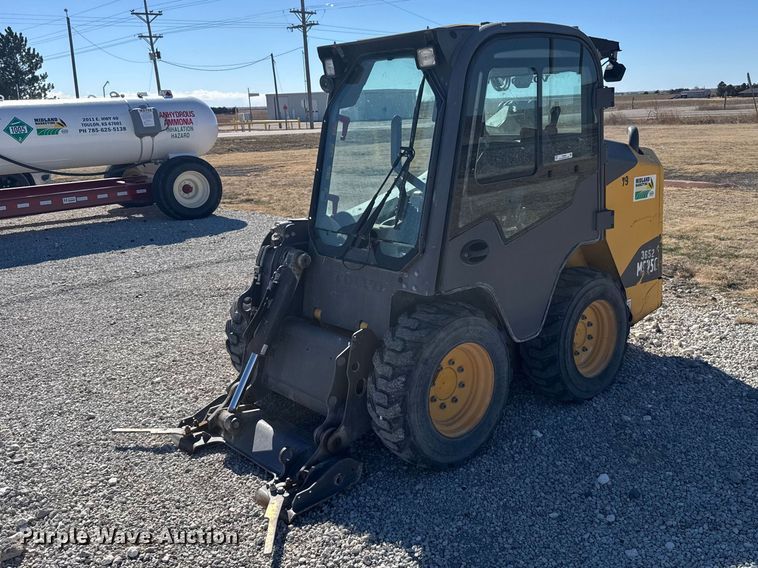 2013 Volvo MC95C skid steer loader - FB0902