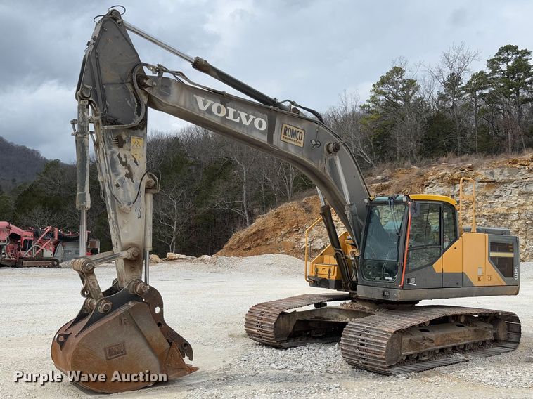 2015 Volvo EC250EL excavator - FB3170