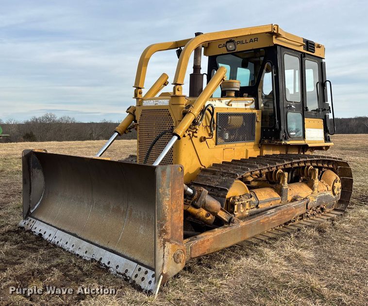 Caterpillar D6D dozer - FB3523