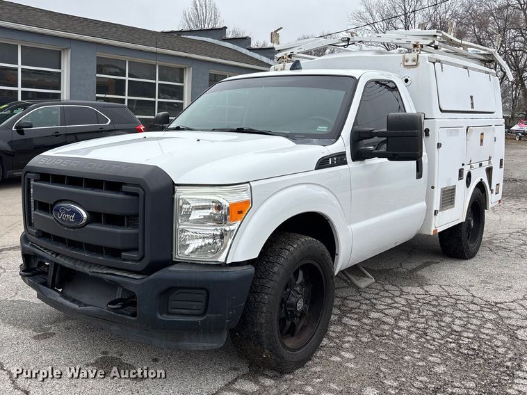 2013 Ford F350 utility bed pickup truck - FB3538
