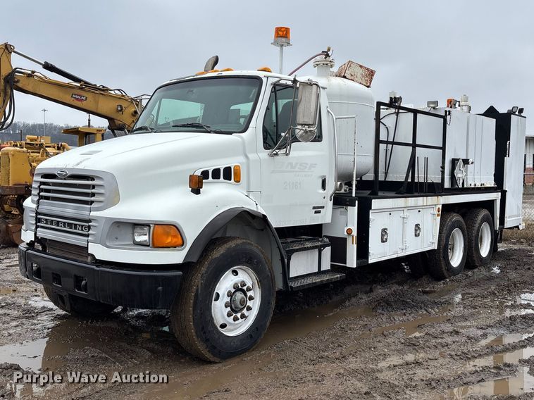 2007 Sterling Acterra fuel / lube truck - FB3547