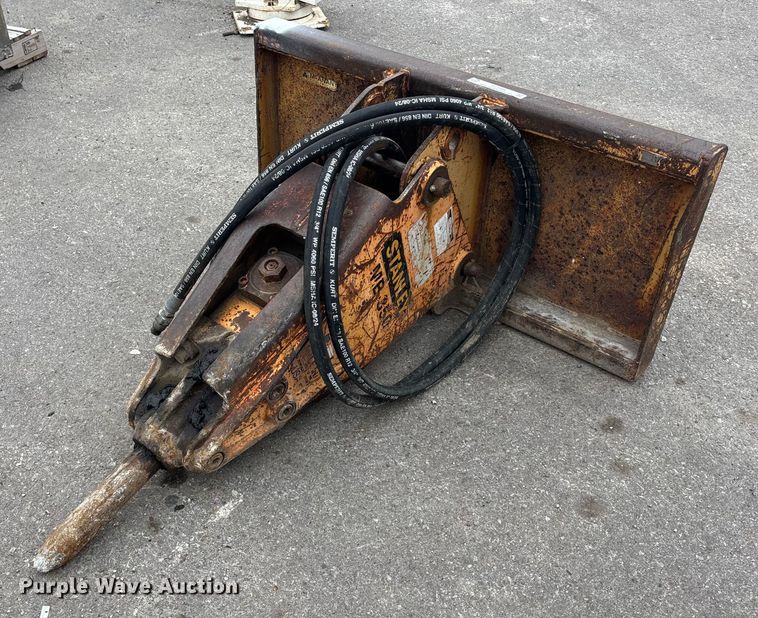 Stanley MB350 skid steer breaker - FC1599