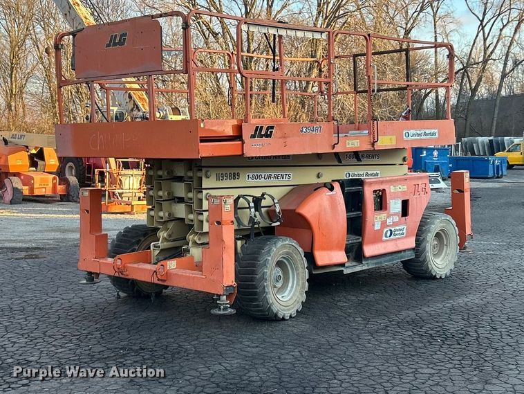 2011 JLG 4394RT scissor lift - FC5055