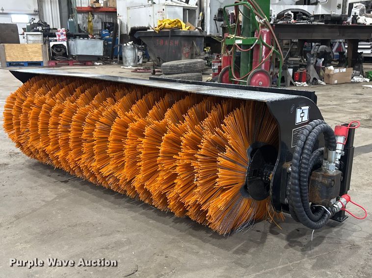 2025 Giyi SE61 skid steer broom - FG2754