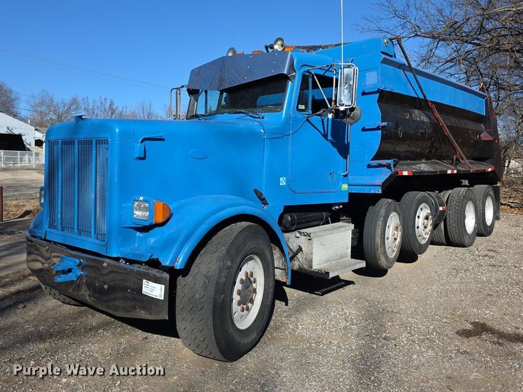 1996 Peterbilt 357 dump truck - FI0897