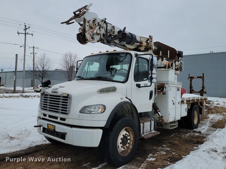 2013 Freightliner  M2 digger derrick truck - NK9825