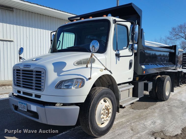 2009 Freightliner Business Class M2 dump truck - NK9827