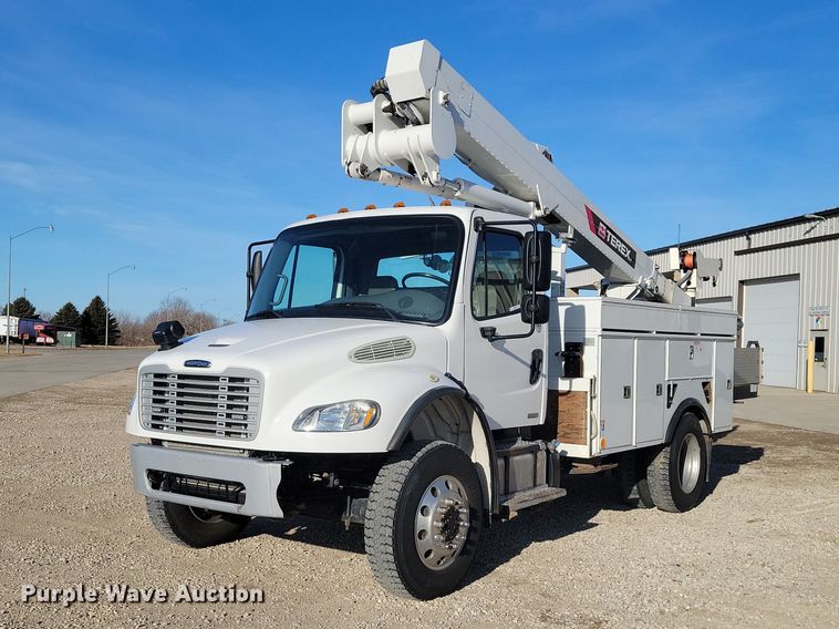 2012 Freightliner  M2 Business bucket truck - NK9836