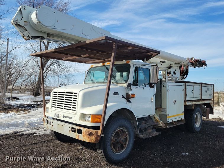 1995 International 4700 bucket truck - NK9839