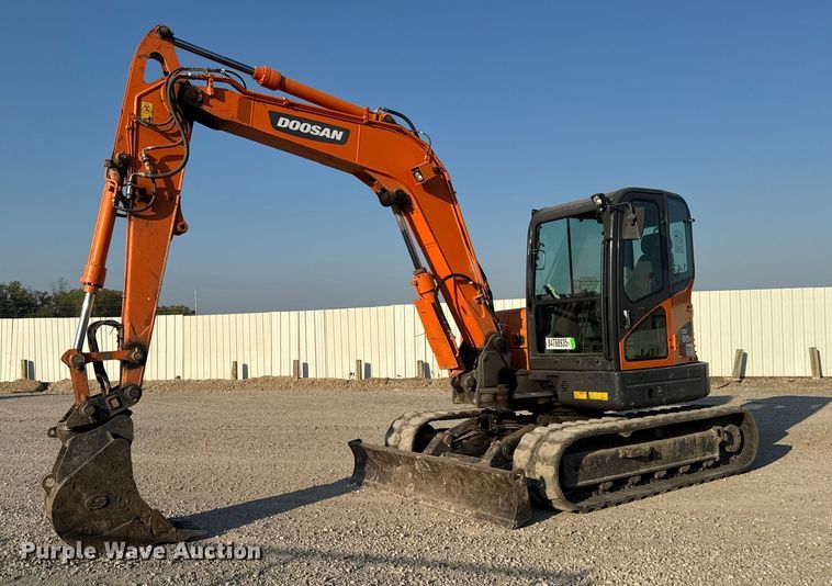 2021 Doosan DX85R-3 mini excavator - YA1217