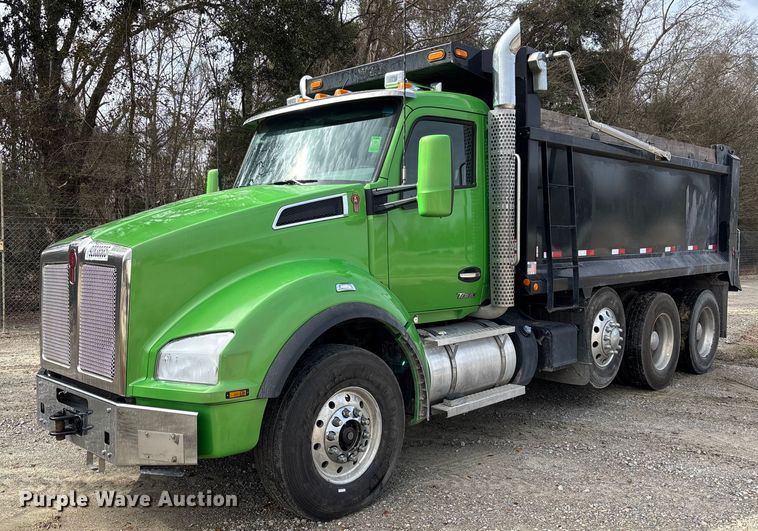 2023 Kenworth T880 dump truck - YA1559