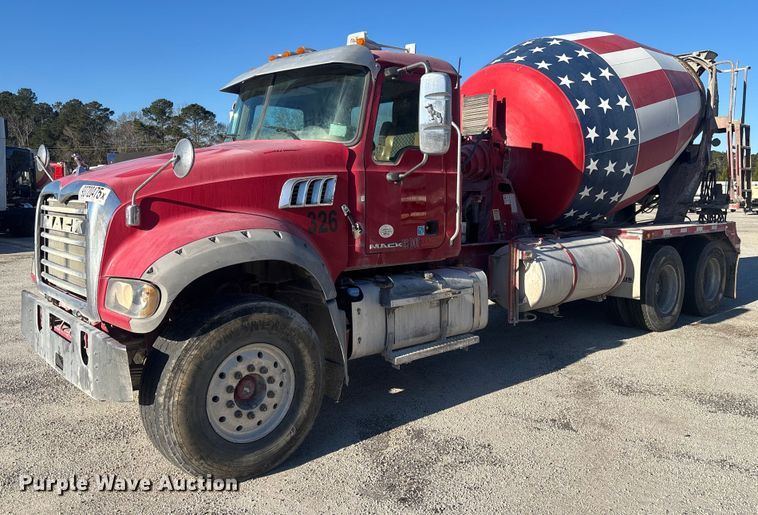 2016 Mack Granite GU713 ready mix truck - YA1619