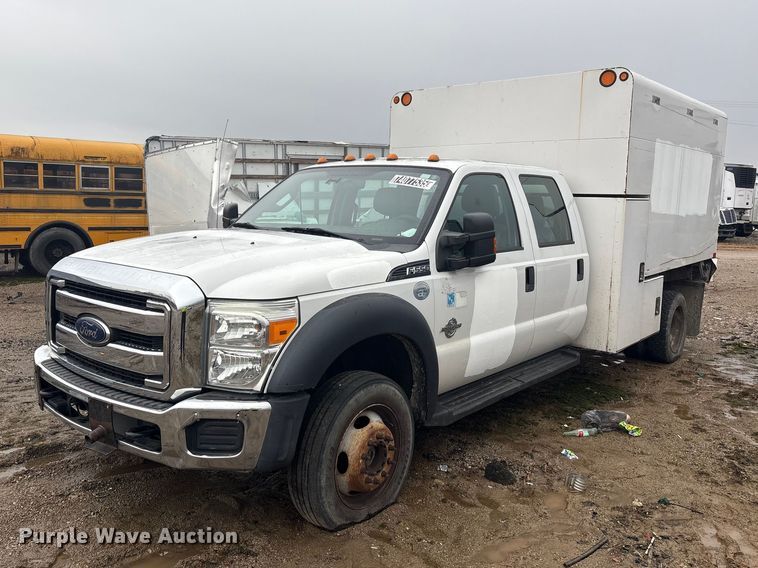 2016 Ford F550 Super Duty Crew Cab chipper truck - YA2132