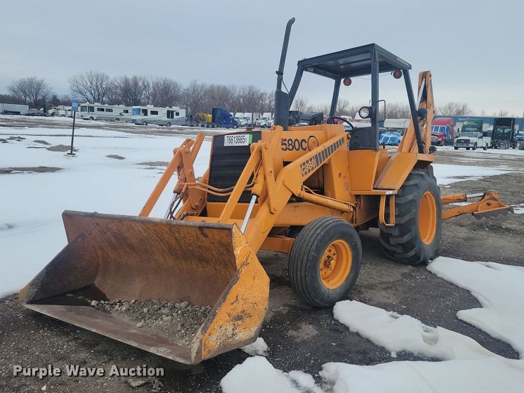 1977 Case 580C backhoe - YA2646