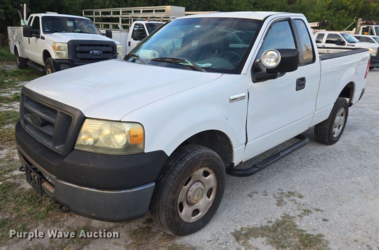 2006 Ford F150 pickup truck - DU2654