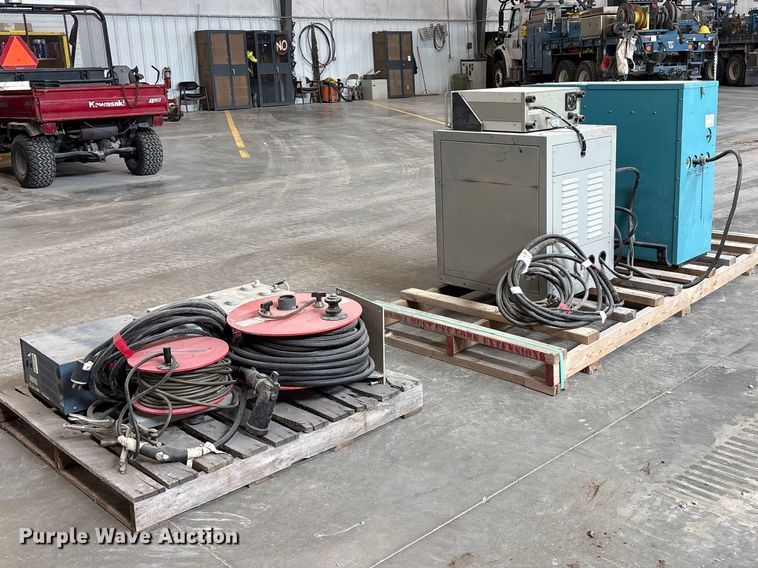 Hipotronics CF70-12-A voltage testing equipment - EI5713