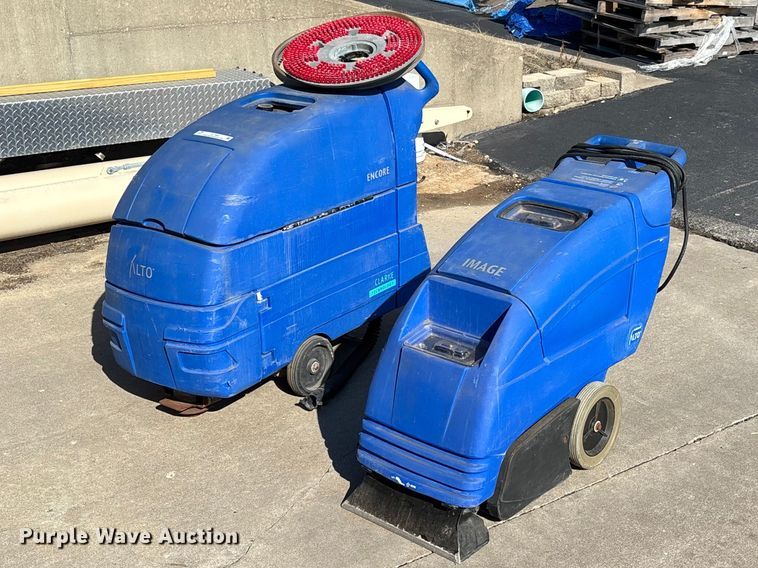 (2) Clark Technology floor scrubbers - EJ7804