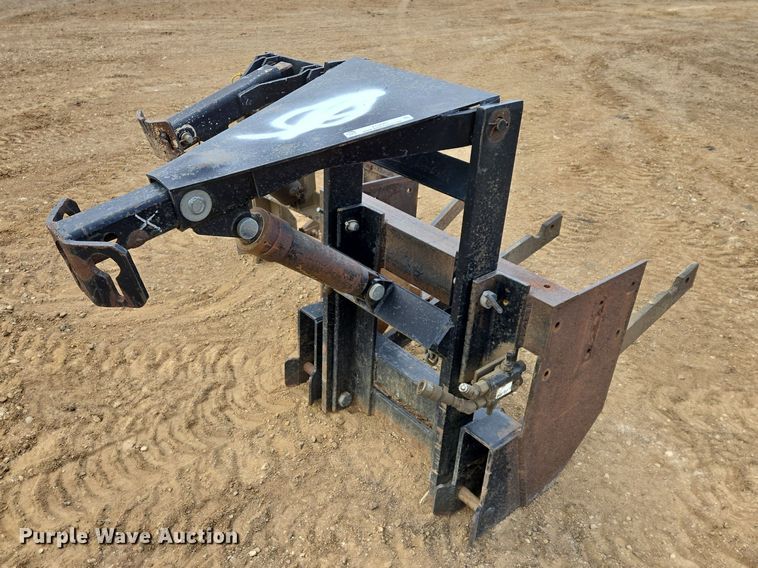 (2) snow plow mounts - ES2941