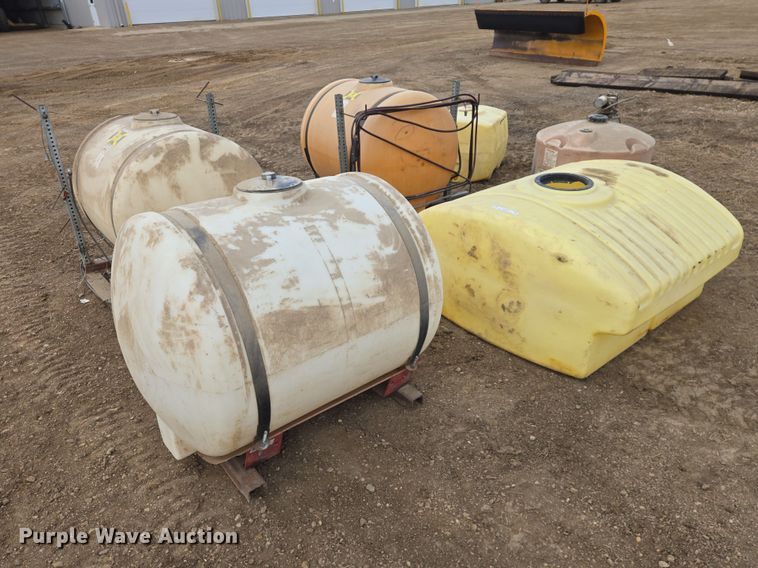 (6) poly tanks - ES2942