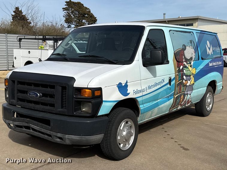 2010 Ford E150 van - ES5886