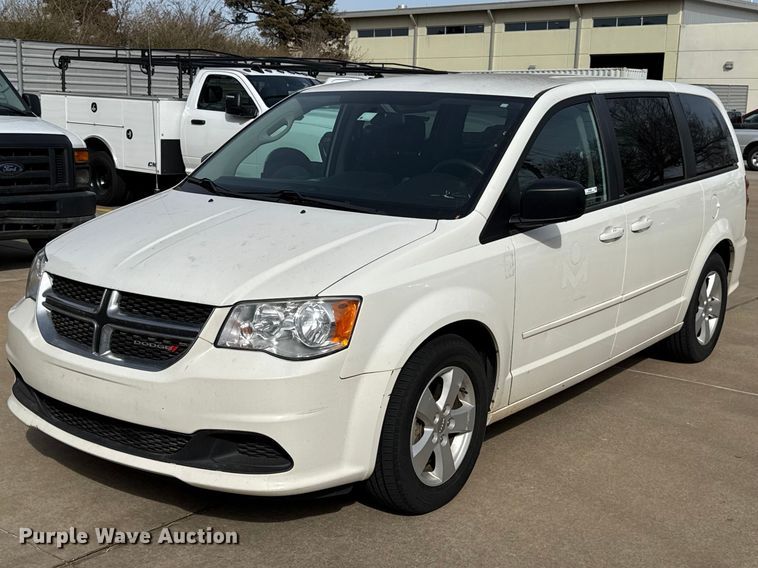 2013 Dodge Grand Caravan van - ES5887