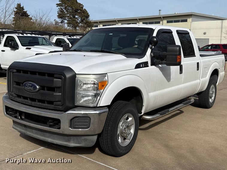 2012 Ford F250 Super Duty Crew Cab pickup truck - ES5888