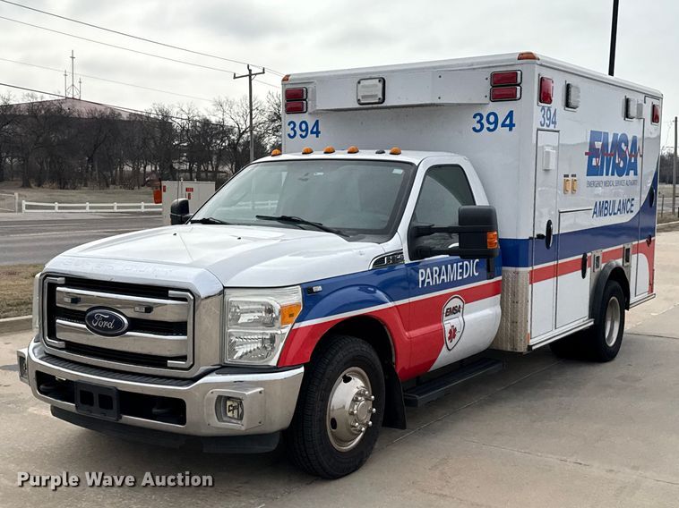 2016 Ford F350 Super Duty ambulance - ES5917