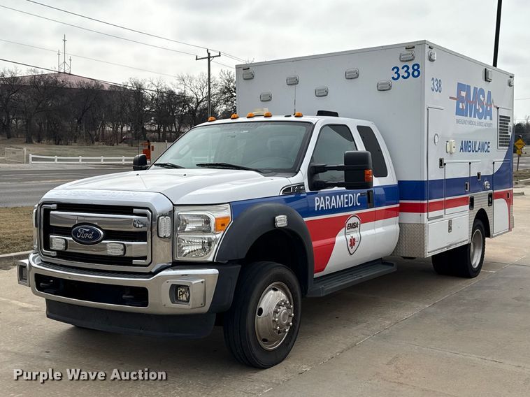 2016 Ford F450 Super Duty ambulance - ES5918