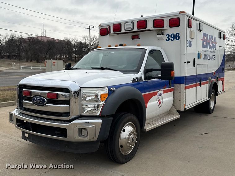2014 Ford F450 Super Duty ambulance - ES5921