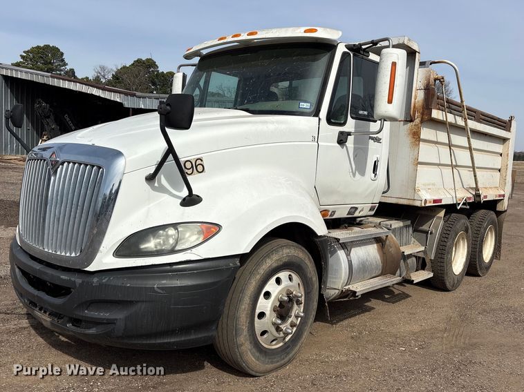 2010 International ProStar dump truck - ES8591
