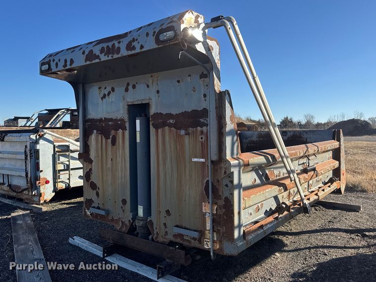 Henderson 16 X 36 X ASPH X MKE dump bed - ET1592